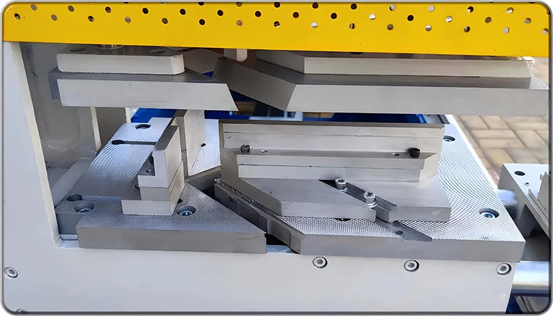 Four Head Welding Machine Pvc Window Frame Welding Equipment